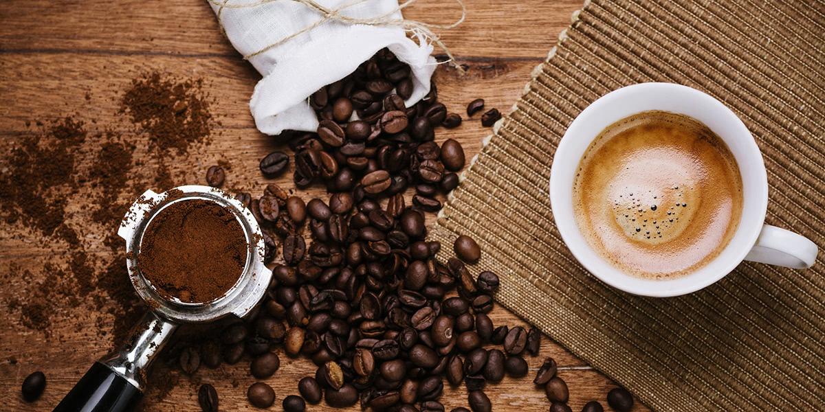دانه های قهوه برای فرنچ پرس